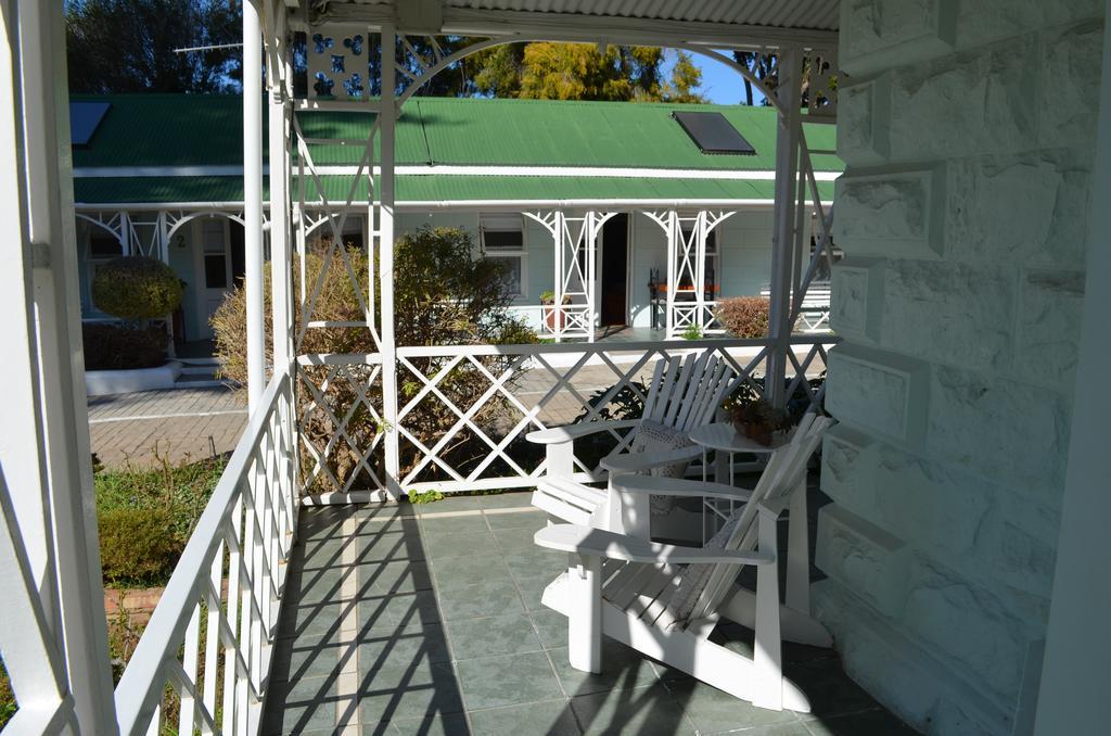 Adley House Acomodação com café da manhã Oudtshoorn Exterior foto