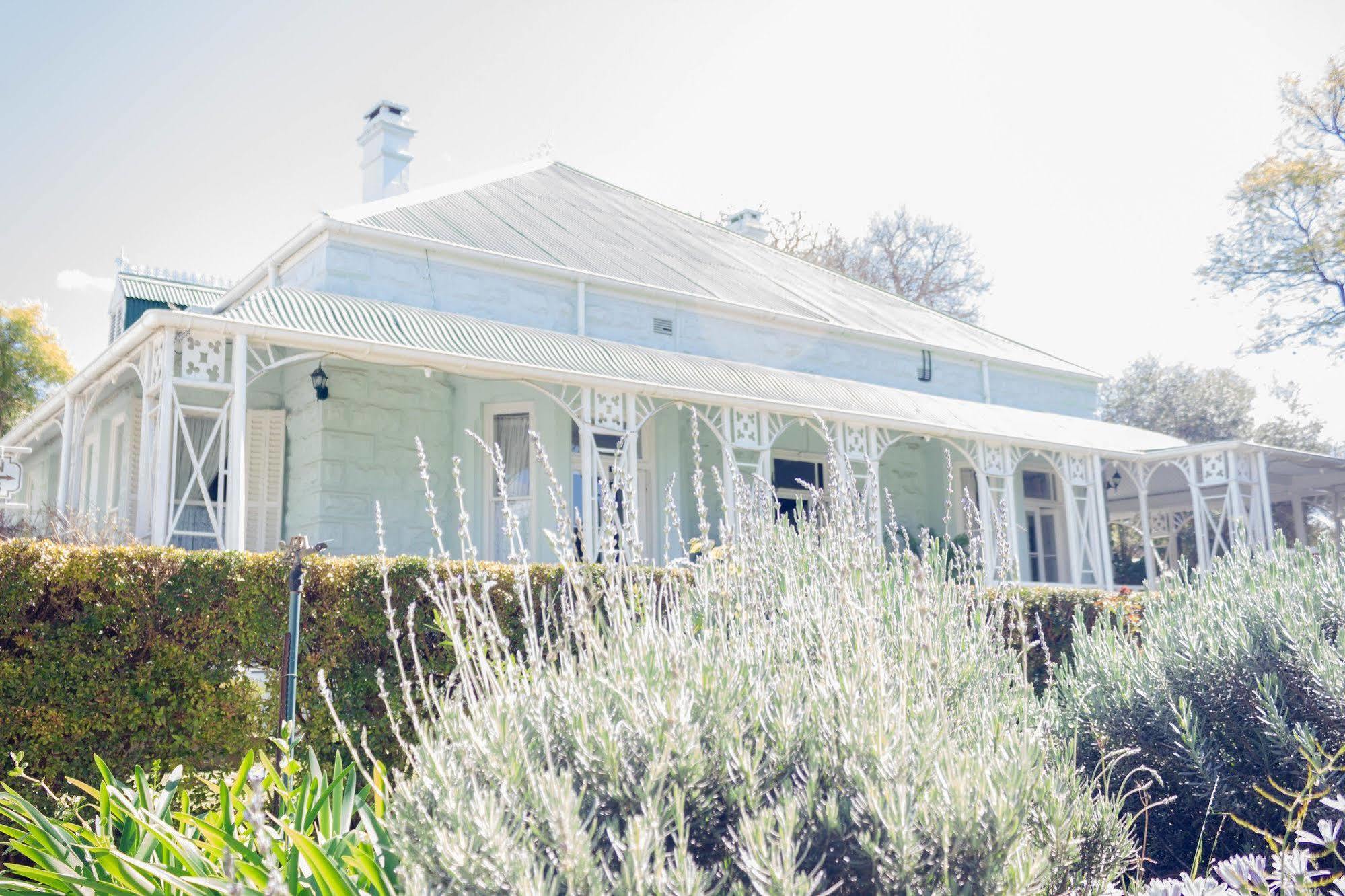 Adley House Acomodação com café da manhã Oudtshoorn Exterior foto